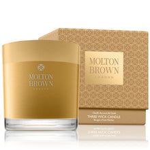 Carica l&#39;immagine nel visualizzatore di Gallery, Oudh accord &amp; gold candela - Molton Brown

